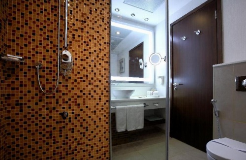 Crowne Plaza Hotel Riyadh Minhal image 1